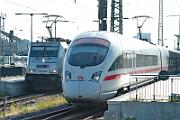 2025-06-17-003 Dortmund Hbf 411 061 und Metrans 386 030.