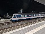 2025-02-10-013 Dortmund Hbf Am Abend fährt der RE 3 erneut. Dieses Mal schiebt 110 469.