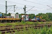 2025-09-08-008 Dortmund Somborn Die Bauarbeiten an der Strecke Dortmund-Bochum beginnen, 277 404 wartet mit einem Bauzug,