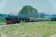 1985-05-008 Sundern Stemel In diesem Jahr finden an mehreren Terminen Sonderfahrten auf der Strecke nach Sundern statt. 38 1772 und 24 009