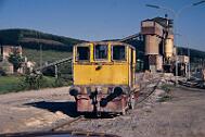 1987-37-048 Lennestadt Grevenbrück Diesellok eines Kalkwerkes.