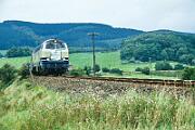 1987-43-043 Balve Garbeck 75 Jahre Hönnetalbahn. Pendelzug mit 218 137 und 218 153.