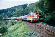 1987-44-009 Balve Volkringhausen 75 Jahre Hönnetalbahn. Pendelzug mit 218 137 und 218 153.