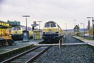 1988-54-013 Volkmarsen 216 222 und 216 224 (rechts)