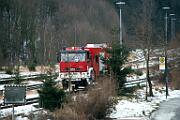 2001-013638 Brilon Wald Die Feuerwehr Brilon hat ein HLF 20/16 Schiene bekommen und übt damit am Elleringhauser Tunnel und im Bahnhof Brilon-Wald
