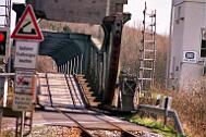 2004-029188 Boren Lindaunis Die alte Lindaunis-Bücke. Damals war schon ein Neubau geplant. 20 Jahre später wird zwar gebaut, aber eine Fertigstellung ist noch nicht abzusehen.