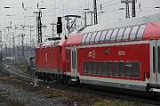 2016-03-25-028 Herne Wanne-Eickel Hbf 146 120 zieht RE nach Münster.
