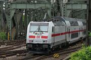 2016-05-31-052 Köln Hbf 146 572 schiebt IC 2