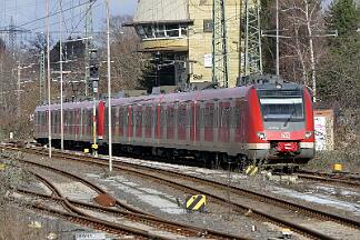 2019-02-03-003 Solingen Hbf 422 021