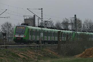 2019-03-27-003 Dortmund Somborn 422 006 (re), 422 044 (li)