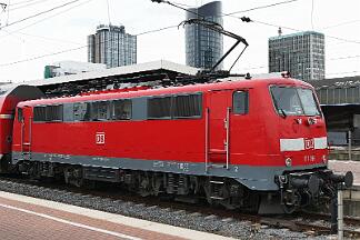 2019-05-30-018 Dortmund Hbf 111 096 mit RE 4 nach Aachen