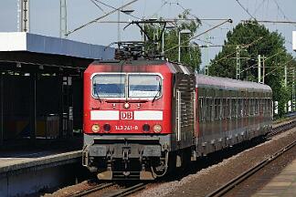 2019-06-19-025 Dortmund Oespel 143 241 zieht die dritte Garnitur