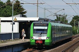 2019-06-19-038 Dortmund Oespel 422 035 allein unterwegs