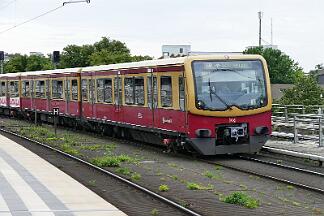 2019-08-05-048 Berlin Hbf 481 305