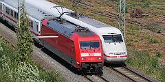 2022-08-13-025 Dortmund Hafen 101 094 und 401 014