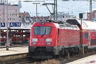 2025-01-27-038 Nürnberg Hbf 102 005 mit München-Nürnberg-Express