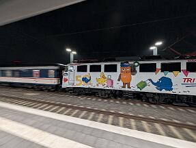 2025-02-10-015 Dortmund Hbf 110 469 mit TRI-Ersatzzug als RE 11