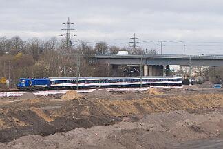 2025-03-12-005 Dortmund Hafen TRI-Ersatzzug als RE 3 mit 182 523