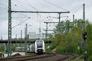 2025-04-18-032 Dortmund Hafen 462 023