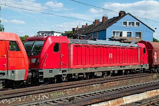 2025-05-09-062 Bochum Hamme 152 103 & 187 147