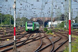 2025-06-17-075 Dortmund Hbf 422 035