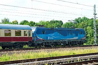 2025-06-18-007 Dortmund Somborn 101 001 und 103 245 von Stralsund nach Koblenz. 363 001 aus Tschechien schiebt nach.