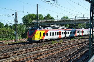 2025-06-30-005 Dortmund Marten Süd 1440 152 nach Siegen