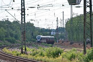 2025-07-10-010 Bochum Ehrenfeld 427 108 und 426 106 bleiben auf der Strecke stehen, nach 15 Minuten geht es weiter.