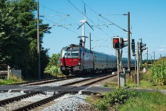 2025-08-20-021 Jübek DSB 3208 mit EC nach Hamburg,