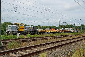2025-09-08-002 Dortmund Somborn Die Bauarbeiten an der Strecke Dortmund-Bochum beginnen, 277 404 wartet mit einem Bauzug,