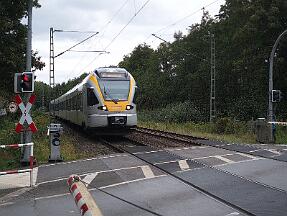 2025-09-21-001 Castrop-Rauxel BÜ Deininghauser Weg 429 008