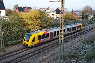 2025-11-21-002 Dortmund Barop HLB VT 501 als HLB RE 34 von Dortmund nach Siegen. Wegen einer Streckensperrung fährt der Zug über Barop.
