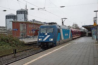 2025-11-28-071 Bochum Hbf 101 133 mit dem Hetzerather
