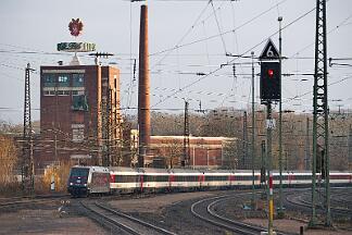 2025-12-05-013 Bochum Hbf 101 127 mit EC 9