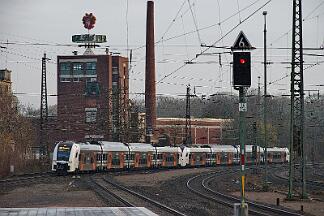 2025-12-05-017 Bochum Hbf 462 065 (vorne)