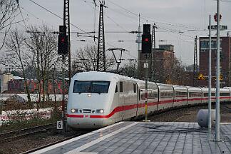 2025-12-05-021 Bochum Hbf 401 073
