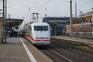 2025-12-05-024 Bochum Hbf 401 073