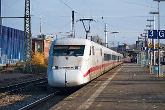 2025-12-05-046 Bochum Hbf 402 035