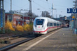 2025-12-05-059 Bochum Hbf 412 017