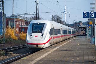 2025-12-05-060 Bochum Hbf 412 017