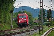 101 083 - 2025-07-14-021 Remagen Oberwinter 101 083 zieht EC 9 nach Basel.