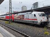 101 110 - 2025-10-21-003 Dortmund Hbf 101 110 und 101 066 mit IC 2013 nach Oberstdorf. 101 066 hat vor ein paarr Wochen ihre Werbung verloren.