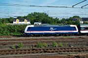 2025-07-18-002 Dortmund-Marten-Süd 145 040 fährt jetzt mit dem TRI-Ersatzzug die RE 3/RE 11-Runde. Leider war die Lok sonnentechnisch am falschen Ende.