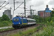185 523 - 2025-05-22-002 Dortmund Hafen 185 523 mit TRI-Ersatzzug als RE 3 nach Düsseldorf