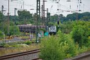 187 348 - 2025-08-28-046 Bochum Langendreer 187 348 wartet mehrere Minuten am Signal.