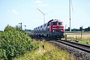 218 470 - 2025-08-18-116 Emmelsbüll Lehnshallig 218 470 mit einer Doppelstock-Garnitur nach Westerland.