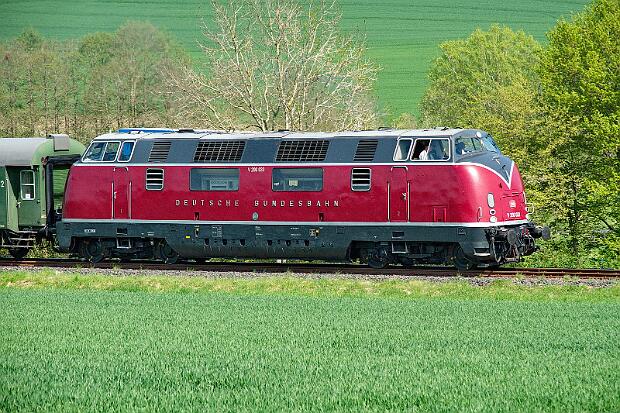 220 033