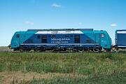 245 204 - 2025-08-18-081 Emmelsbüll Lehnshallig 245 204 schiebt die zweite modernisierte Married Pair-Garnitur Richtung Niebüll.
