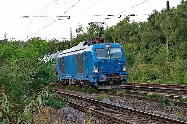 248 045