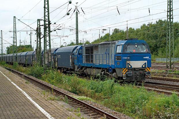 272 408